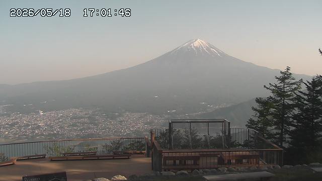 05/18 17:01
