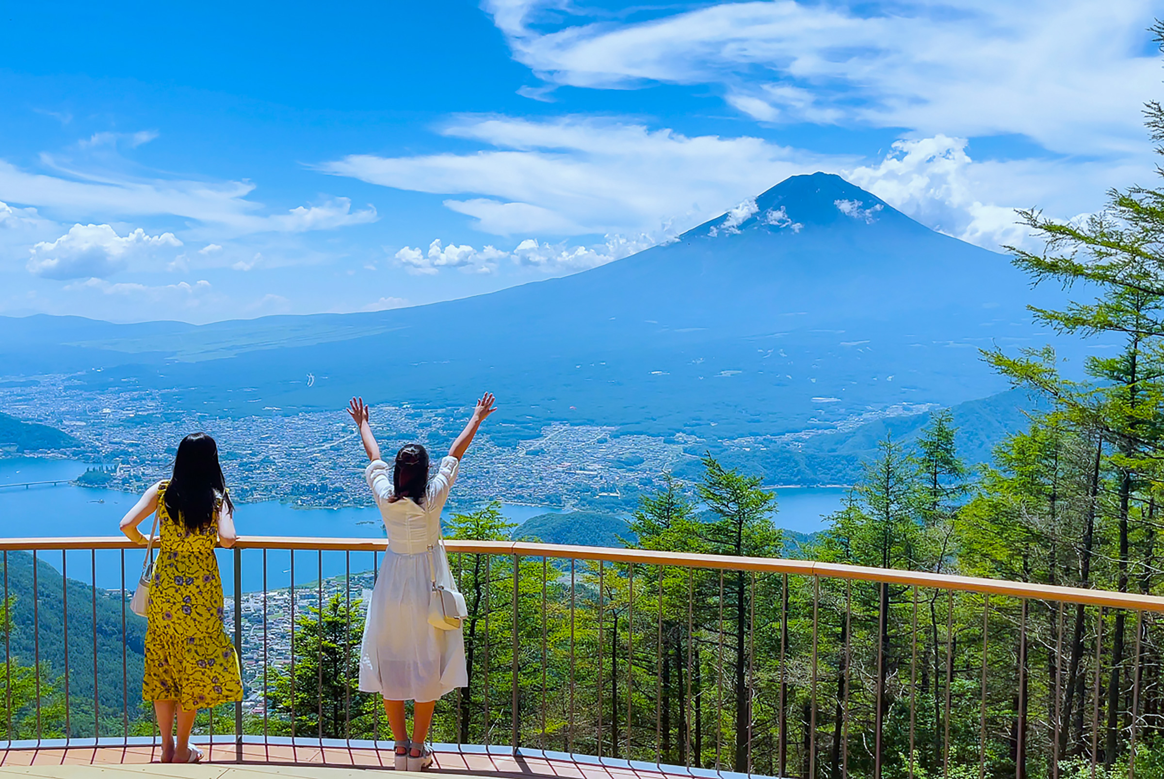 FUJIYAMAツインテラスから望む富士山